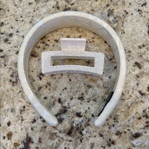 NWOT Fabric Head Band and Coordinating Haw Hair Clip